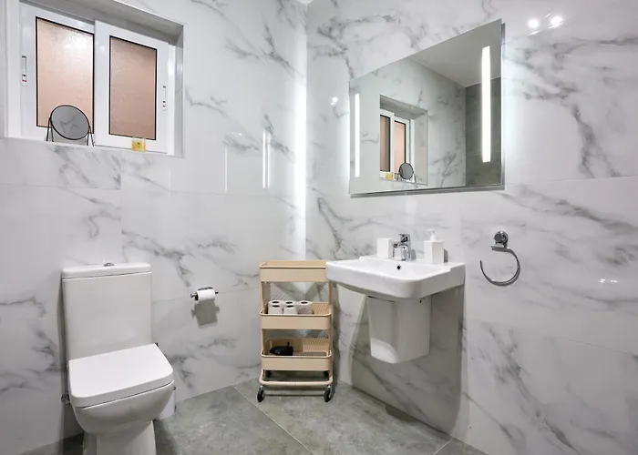 Daire Di Vita's Maisonette Qawra By Homely *