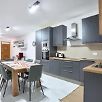 Di Vita's Maisonette Qawra By Homely San Pawl il-Baħar