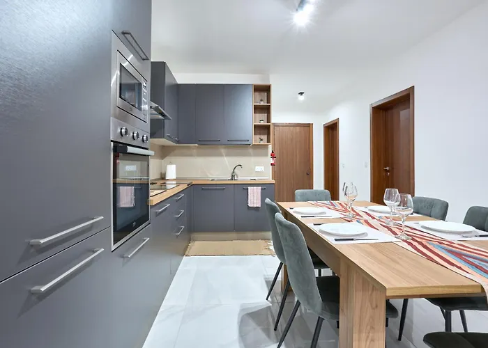 Di Vita's Maisonette Qawra By Homely *